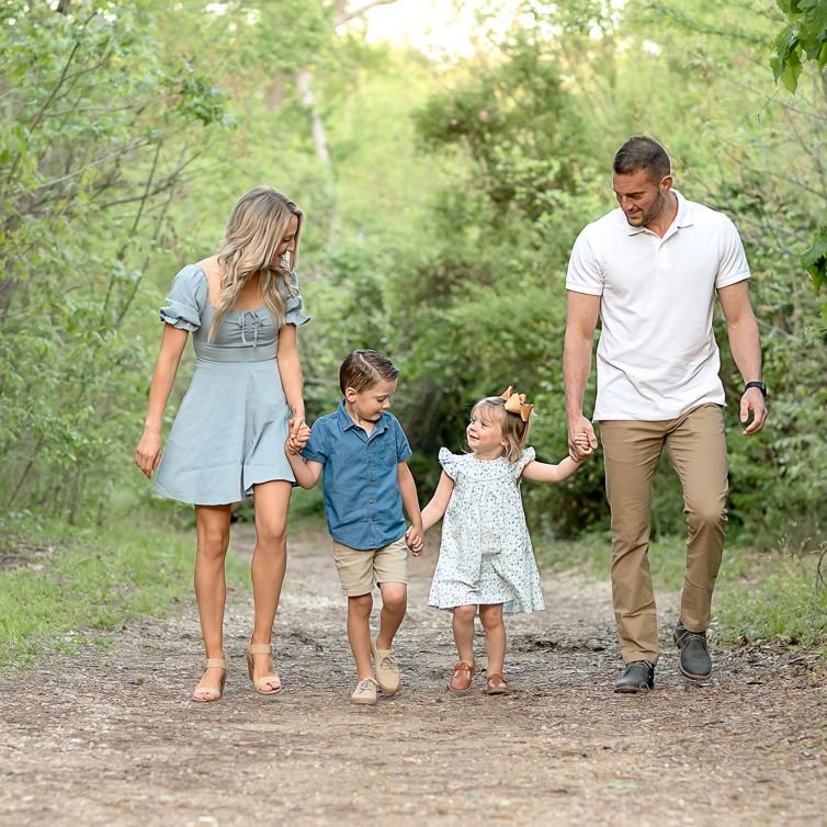 budhaaphotogrphy-icon-family-photography